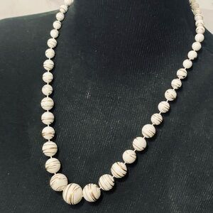 Cream and Brown Pearl Necklace with Lustrous Finish